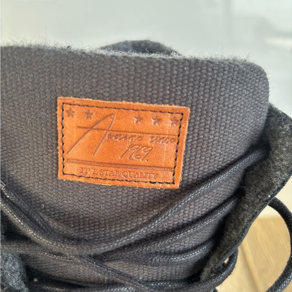 Bull Boxer Men’s Black Leather Boots with Signature Swoosh - Picture 2 of 16